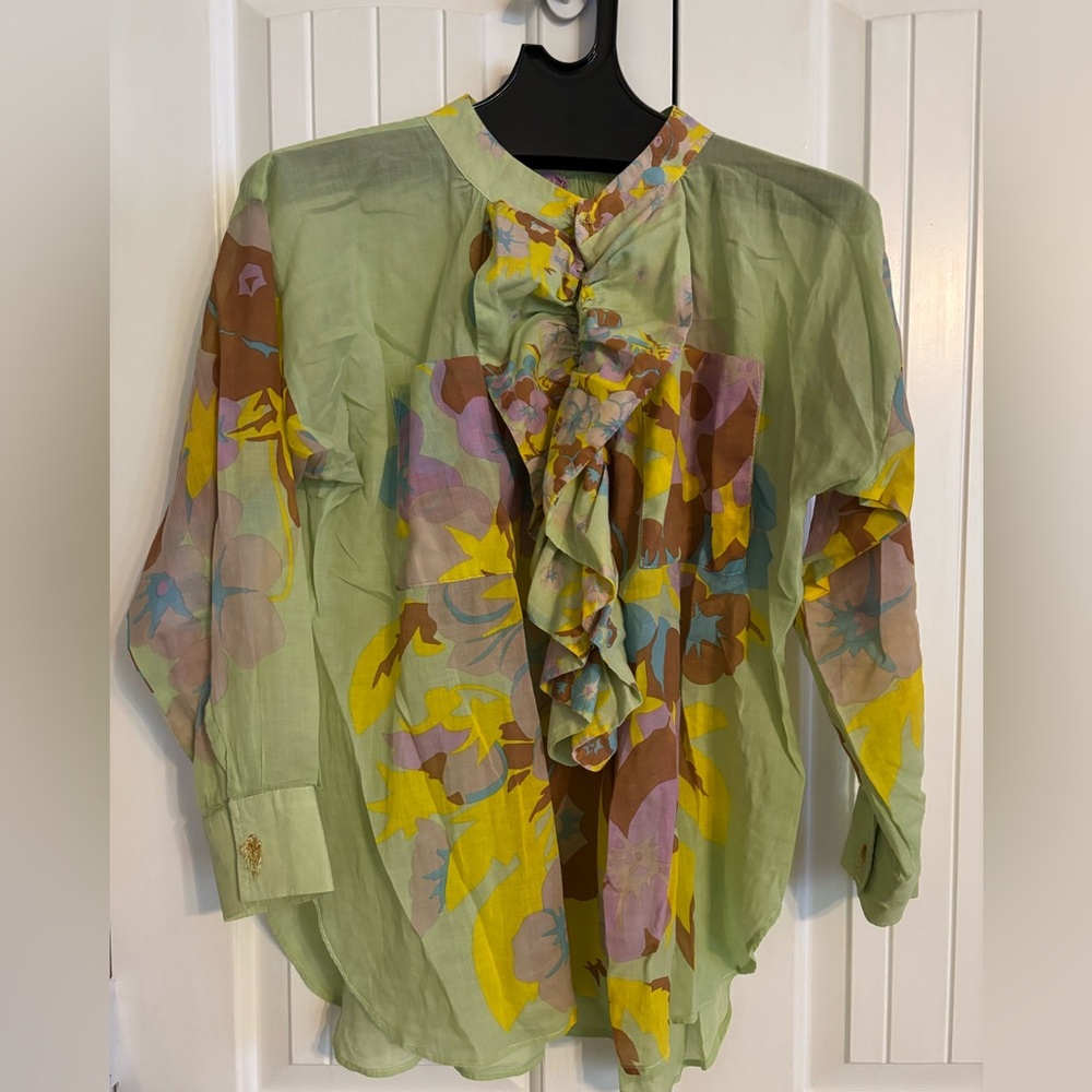 Yvonne S. Floral Ruffle Front Blouse. Size S.